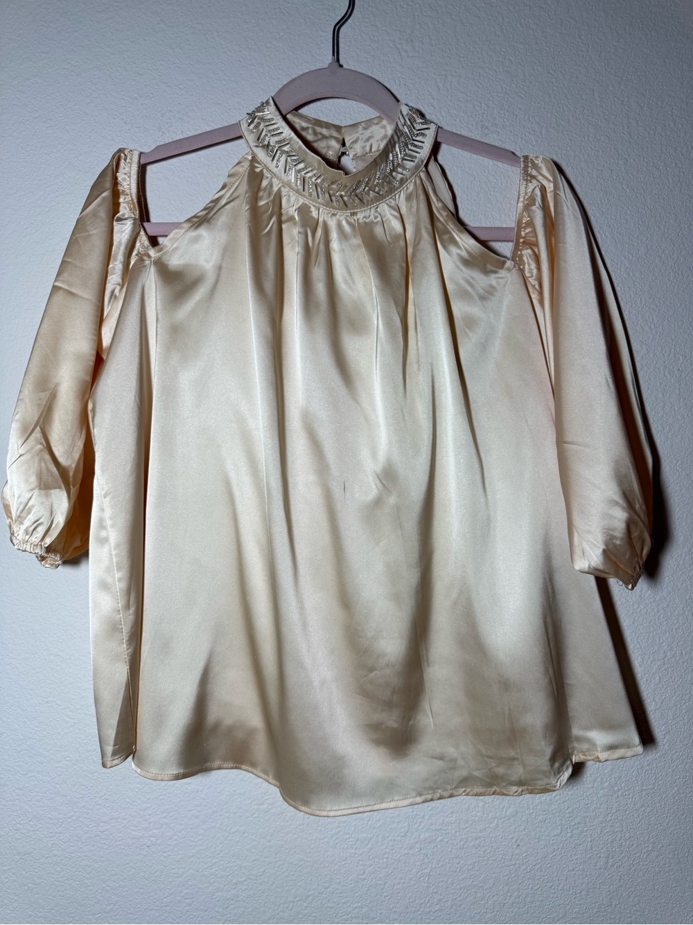Satin Cold-Shoulder Blouse in Pale Cream/Champagne Large